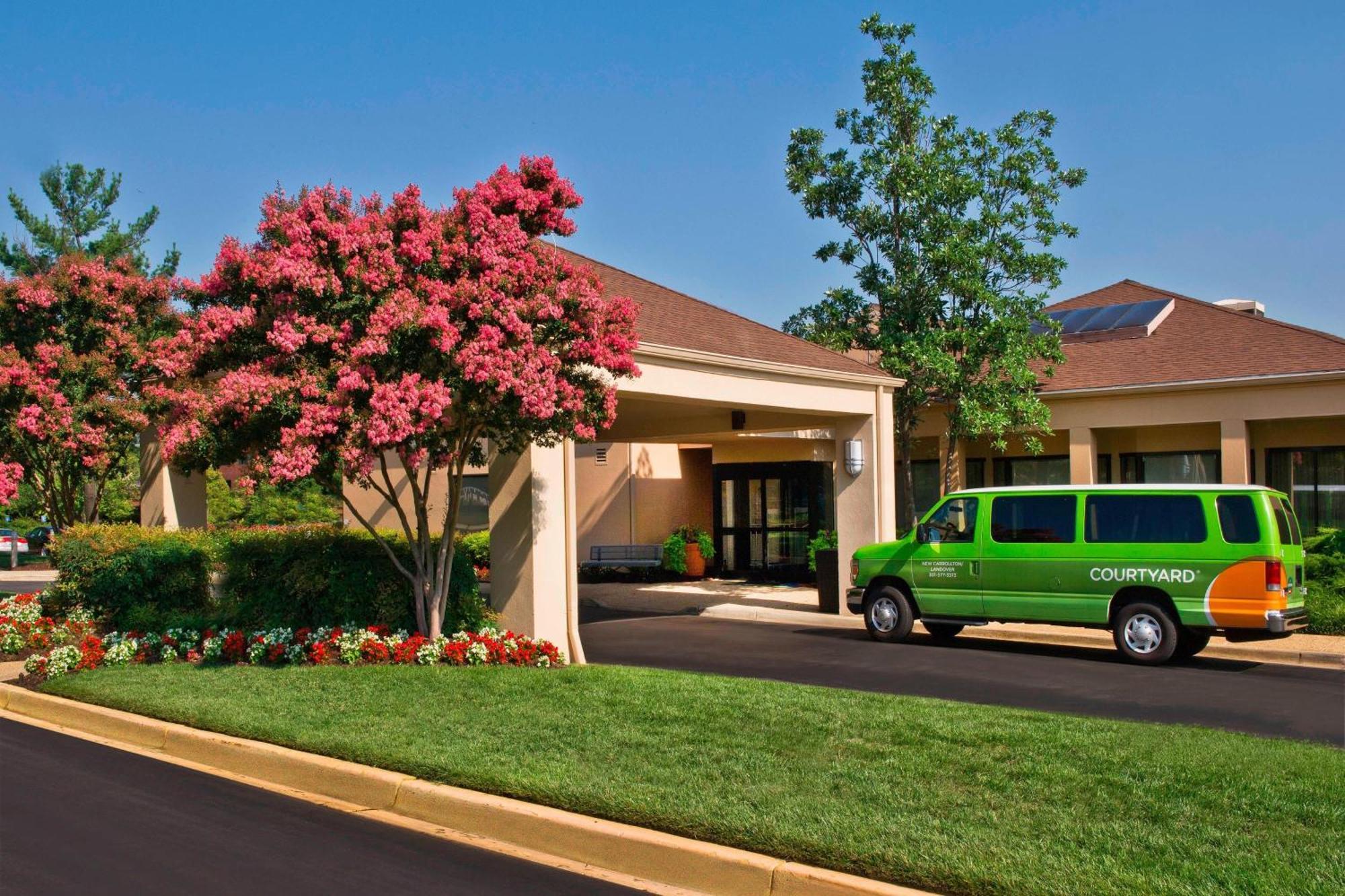 Courtyard By Marriott New Carrollton Landover Exterior photo