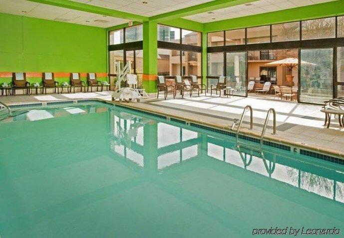 Courtyard By Marriott New Carrollton Landover Exterior photo